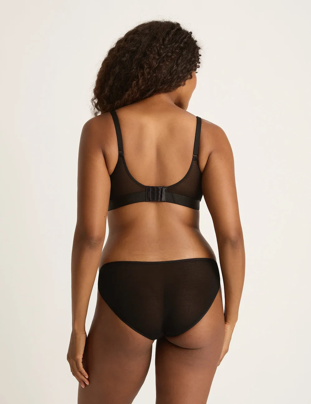 FreeMesh Full Bust Wireless Bra - Black,Women Wear