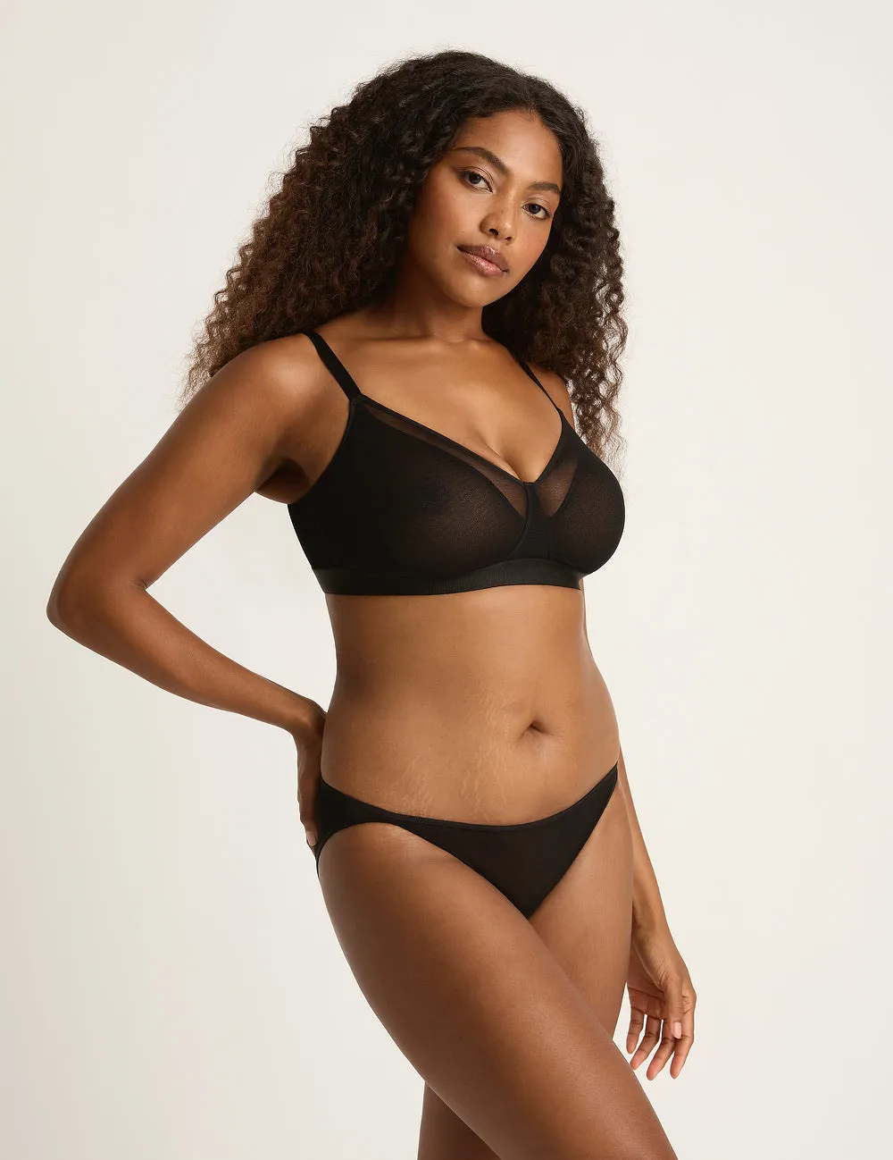FreeMesh Full Bust Wireless Bra - Black,Women Wear