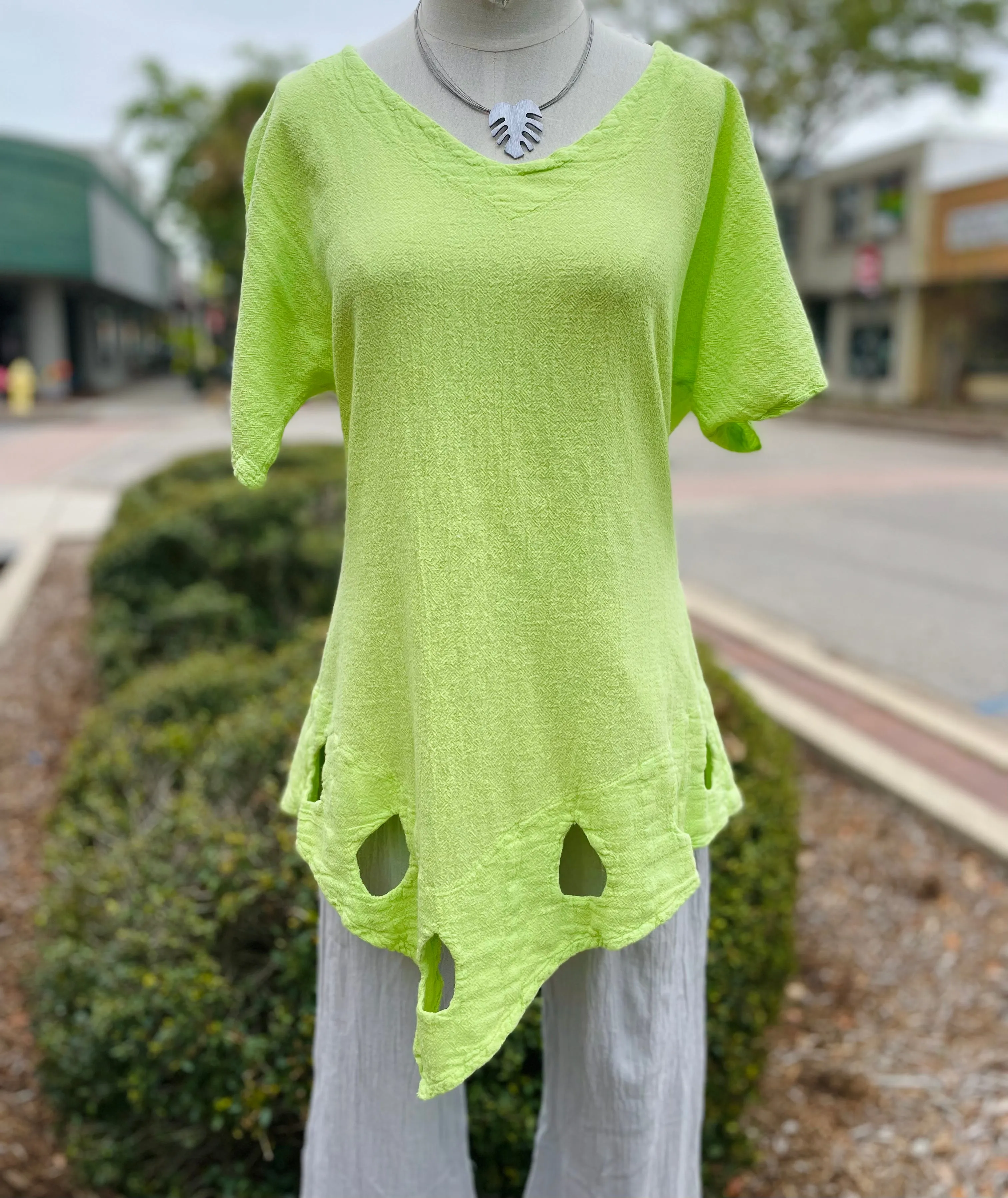 Giselle Keyhole Teardrop Detailed Top- All Sizes!,Women Wear