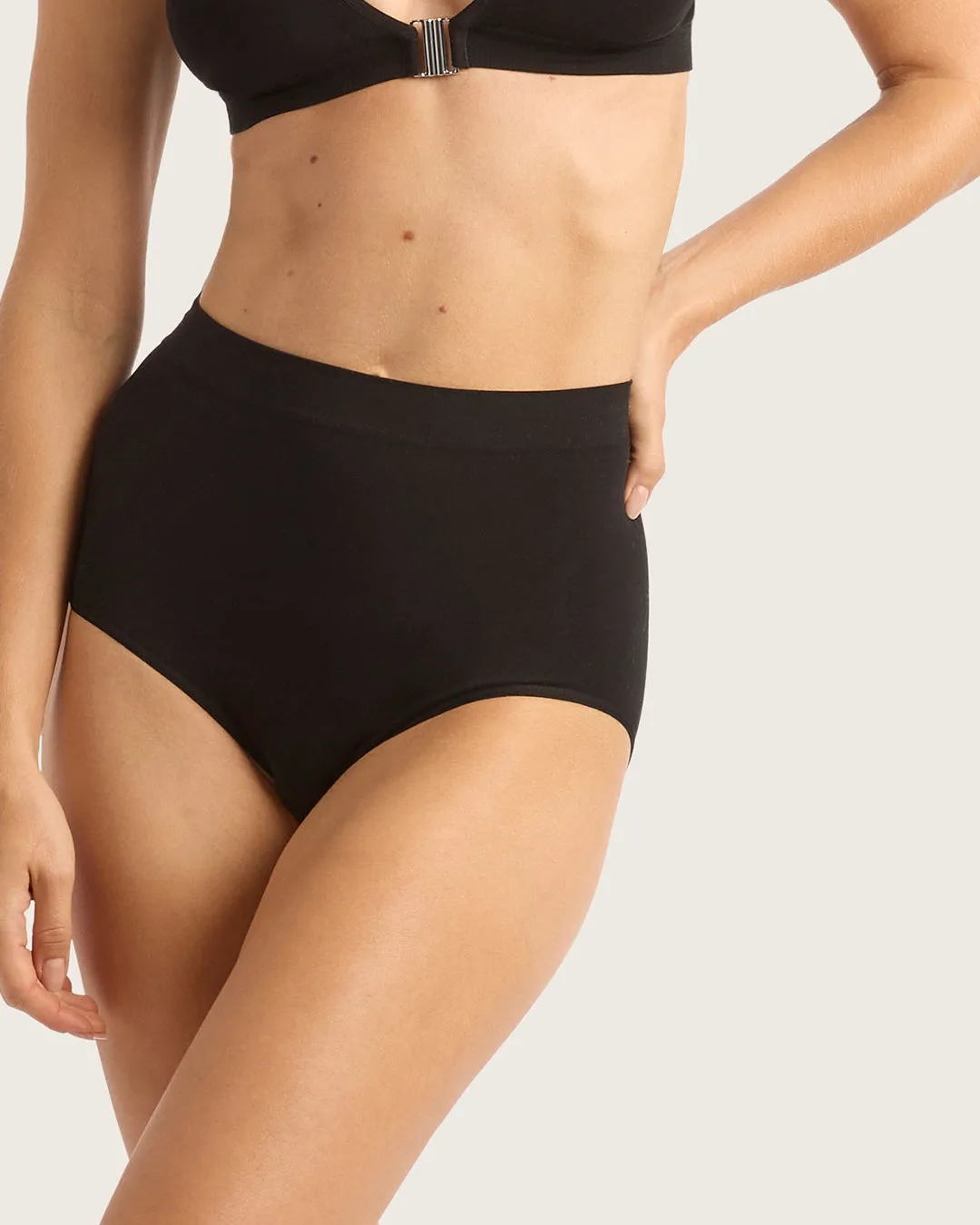 LYOLYTE Full Low Leg Briefs - Black,Women Wear