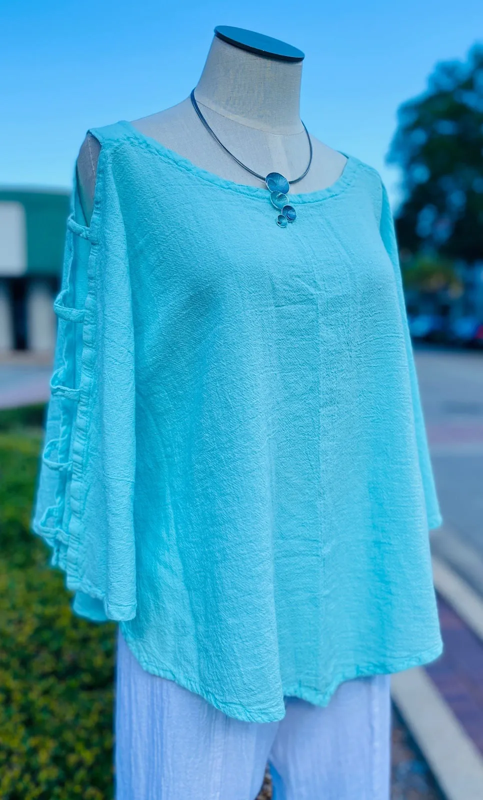 Viki Detailed Cut-Out 3/4 Sleeve Top,Women Wear