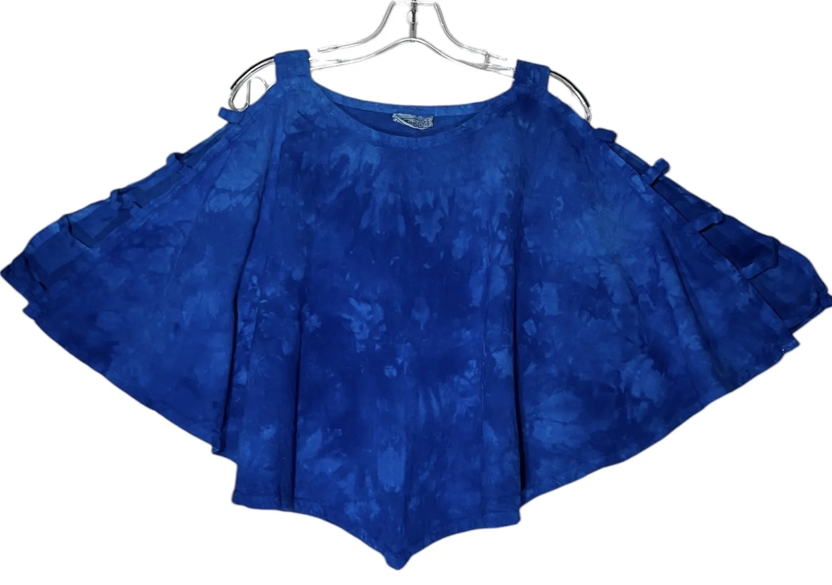 Viki Detailed Cut-Out 3/4 Sleeve Top,Women Wear
